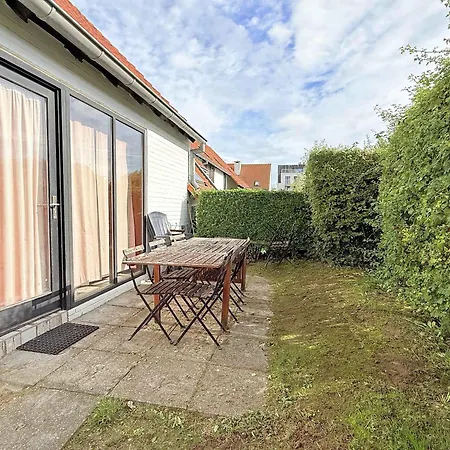 Coastal Family Retreat With Private Terrace Nieuwpoort, Sleeps 6 Apartment Nieuwpoort