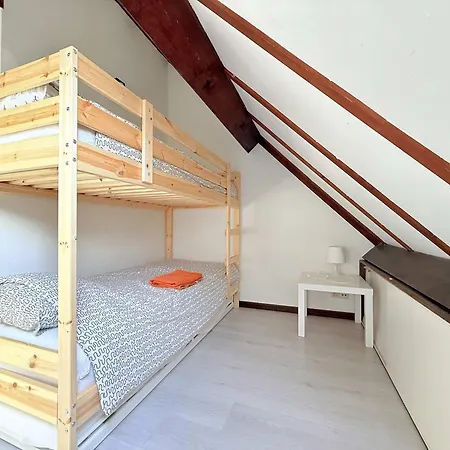 Coastal Family Retreat With Private Terrace Nieuwpoort, Sleeps 6 Apartment *