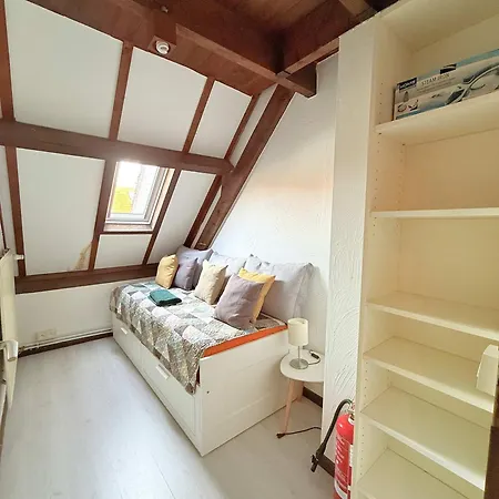 Coastal Family Retreat With Private Terrace Nieuwpoort, Sleeps 6