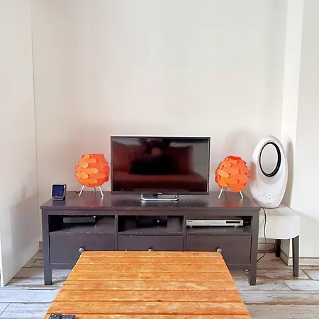 Coastal Family Retreat With Private Terrace Nieuwpoort, Sleeps 6