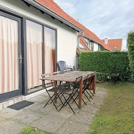 Coastal Family Retreat With Private Terrace Nieuwpoort, Sleeps 6 *